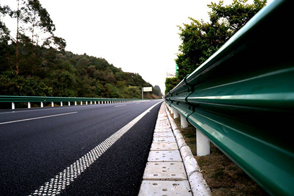 郴州高速公路护栏的常用类型