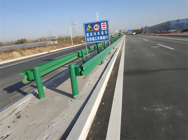 郴州公路护栏守护安全横跨多个行业的应用